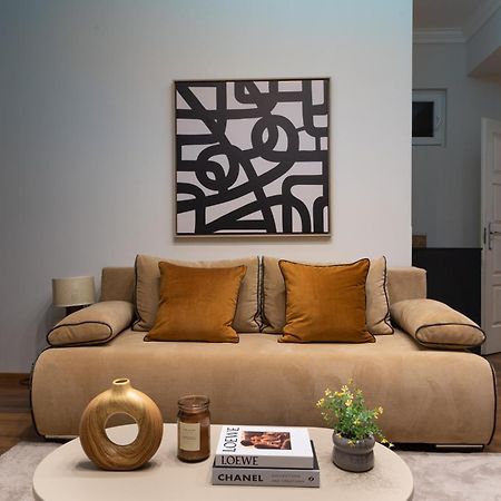 Chic Central 1Br Retreat Near New York Cafe With View Будапеща Екстериор снимка